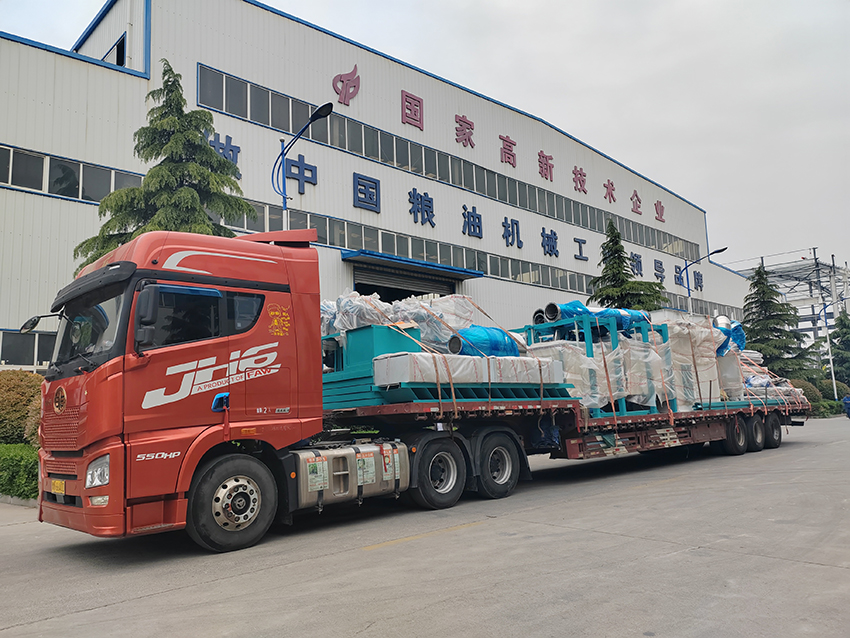 开云体育官方网站设计制造的24T/D小麦石磨制粉项目发往周口