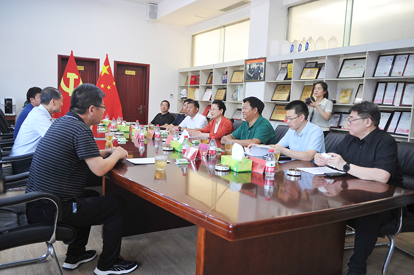 省人大财经委员会主任委员刘荃一行莅临开云体育调研